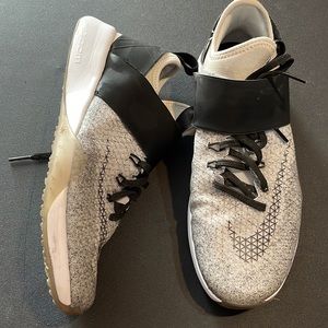 Nike Zoom Training shoes size 6 1/2